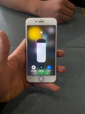 Iphone 8 sastayana yaxsh holatda