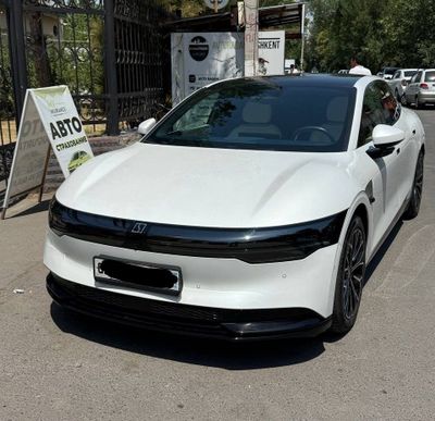 Zeekr 007 допли 2024