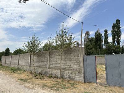 Таййор ўралган, ҳужжатлар қилинган йер сотилади