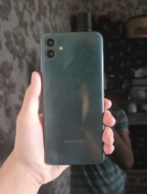 samsung galaxy a04 4/64GB