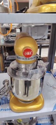 B7 mixer reminli va bez reminli oq qizil va gold ranglari bor