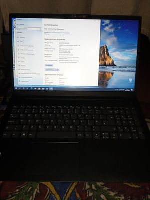 Ноутбук LENOVO 4/256