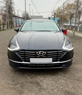 Hyundai Sonata Full без люк 5 позиция 2021