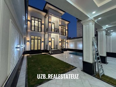 Ор-р: Улица Никитина Продается Новый Евро дом 3,3.соток 500м2 7.комнат
