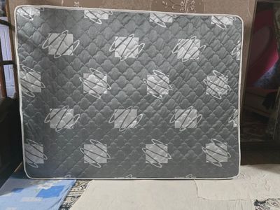 Matras sifati yaxshi 1.70 ga 220