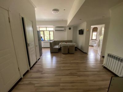 Yakkasaroyda 3xona 800$