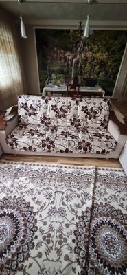 Диван раскладной б/у с двумя кеслами