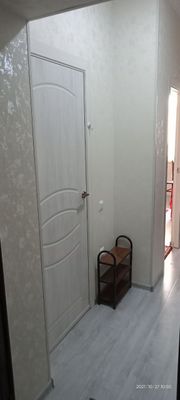 Сдается 1 ком.кв. на 1 ом этажев 3х этажного дома возле круга рохат