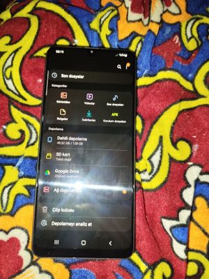 A31 Samsung usta koʻrmagan zaryatkase bor