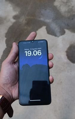 Redmi Note 8 Pro 450ming aybi orqa krishkasi singan