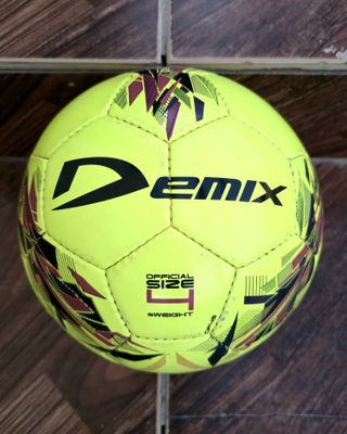 Demix Futzal size 4