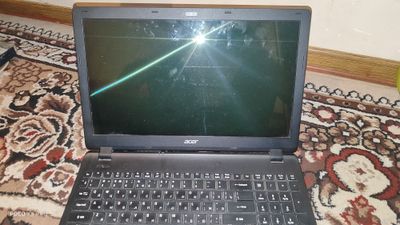 Acer notebook sotiladi .Batareykasi 2 soatga yetadi