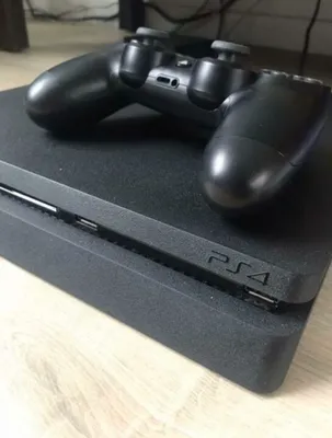 PS4 Pro 1TB + 2 ta kontroller uchun 120$ ga portlatadigan narxda