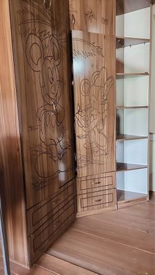Детский шкаф 2 штук шкаф+парта