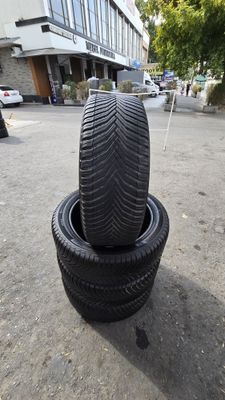 235/50/ R20 Michelin