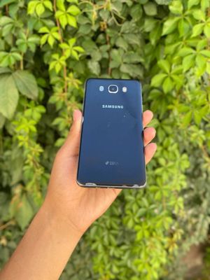 Samsung J5 sotiladi