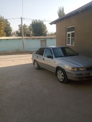 Nexia 1 srochno sotiladi kraskasi yuq xarajati yuq
