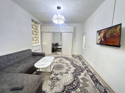 Chilonzor tumanida kvartra metro yaqinda o'zimni uyim