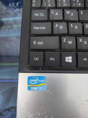 (На запчасти или восстановление) Acer Aspire E1-571G (i7)