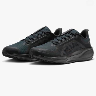 NIKE brendidan Kross