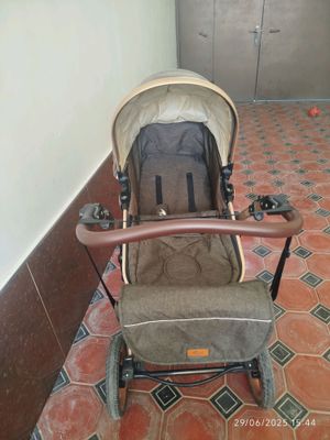 kolyaska sotiladi xolati yaxshi kop ishlatilmagan