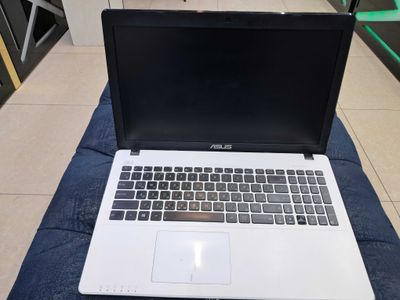 Ноутбук ASUS Offisnoy 6/128 SSD