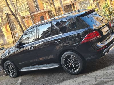 Mercedes Benz GLE 400 4MATIC "Особая серия" 2017г.