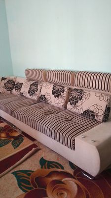 Mebel katta Divan
