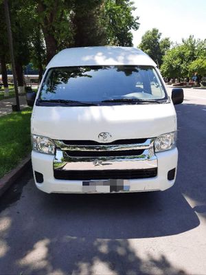 Продаю Микроавтобус Toyota Hiace