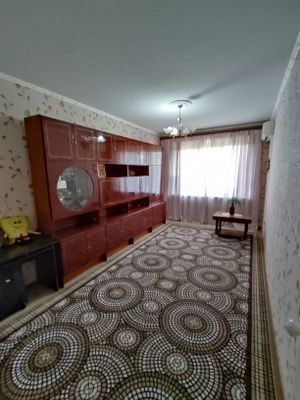 Продается 2комнатнатная квартира 3мкр.И.Каримов 43 5/5