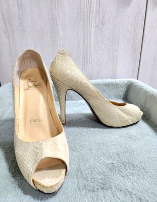 CHRISTIAN LOUBOUTIN -размер 36 2935-1