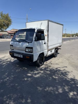 Labo labo sotiladi