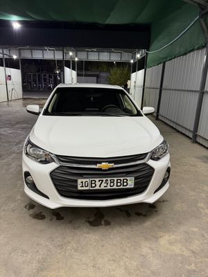 Onix 3 pozitsiya sotiladi