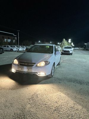 Chevrolet Gentra avtomat 2024 shot