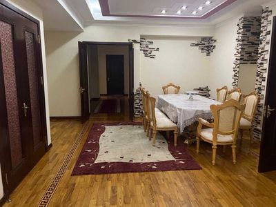 Аренда 4-х Комнатная +Холл Габус в центре улица Моштабиб, 224кв.м.