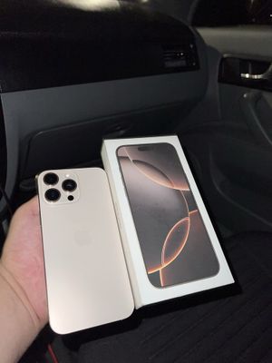 iPhone 16 Pro Max
