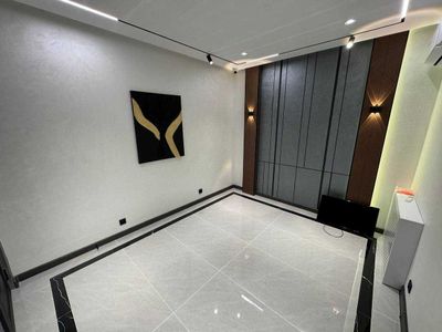 Ориентир: Айбек, Шох мед центр. Продажа нежилое