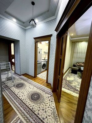 Kunli kvartira beriladi bez zakis namangan shaxar 4mikra rayon
