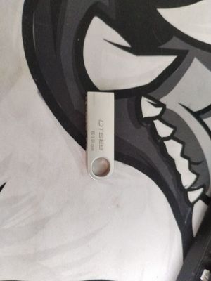 Флеш карта на 512gb
