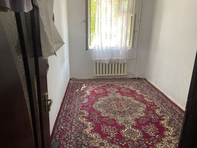 Mirzo ulug’bek metroda 1 ta bolaga joy bor