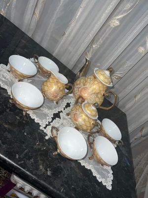 Madona chini idishlar sotiladi, holati a’lo,