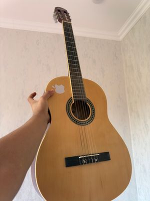 Gitara sotiladi 39talik yangi 2 oy ishlatilgan