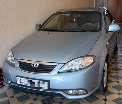 автомобиль Gentra Daewoo 1-позиция evro 2014 год