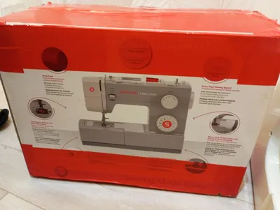 Швейная машинка .