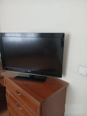 Продаётся телевизор LG 32 дюйма (модель 32LK330)