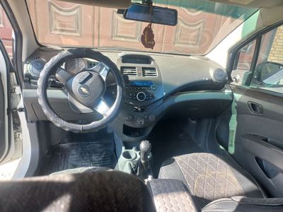 Spark sotiladi narxi 5100 у.е