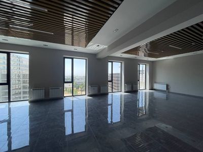 Аренда офиса на Ойбеке. Нукусская. 240 м²