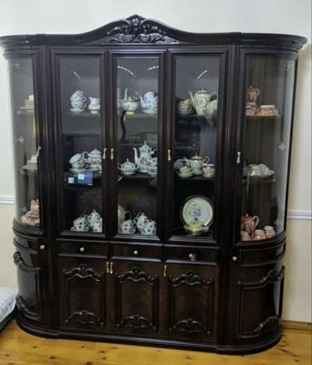 Продаётся комлект Буфет, Горка, Стол, Стулья