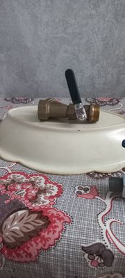 Газовые крантики 2 шт новые