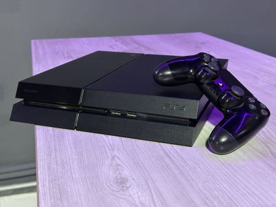 Playstation 4Fat, прошивка 9.0, с топ играми! Работает идеально.